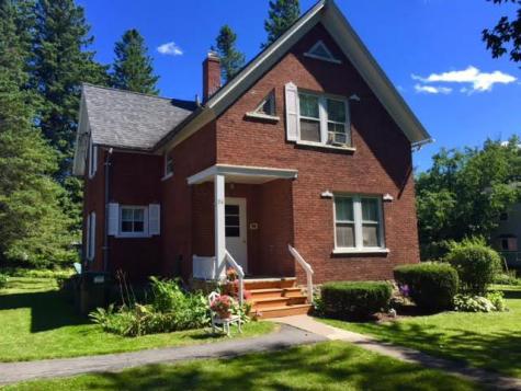 84 Oak Street Champlain NY 12919