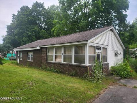 19 Alford Boulevard Plattsburgh NY 12901