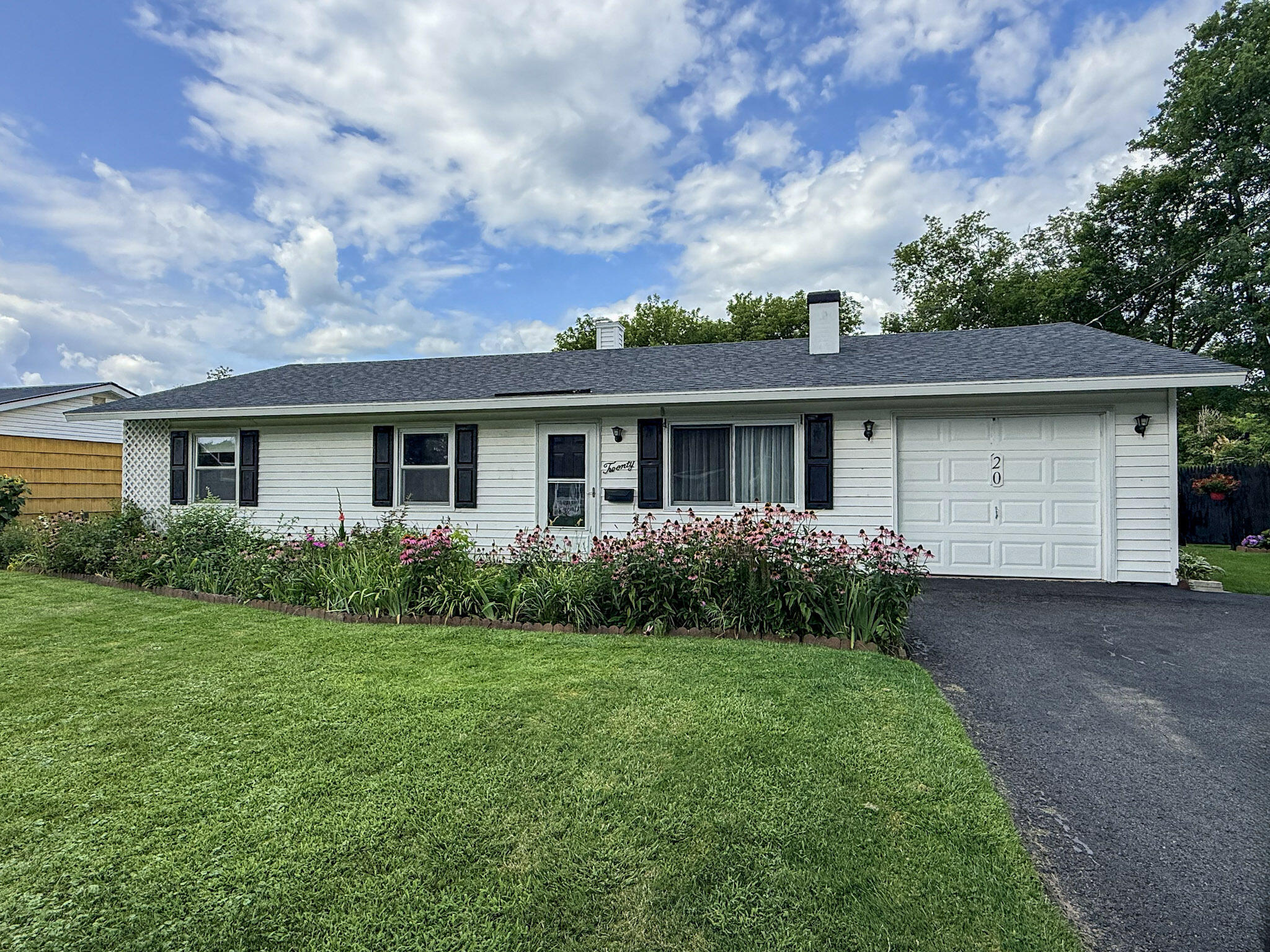 20 Tioga Lane Plattsburgh NY 12901