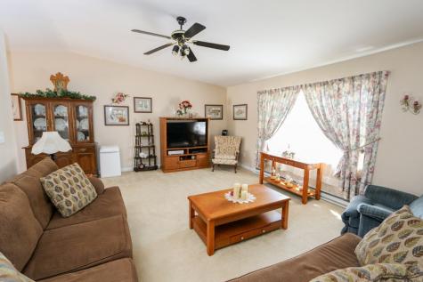 25 Priscilla Lane Rouses Point NY 12979
