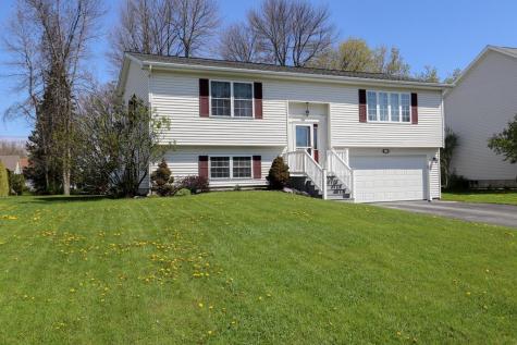 25 Priscilla Lane Rouses Point NY 12979
