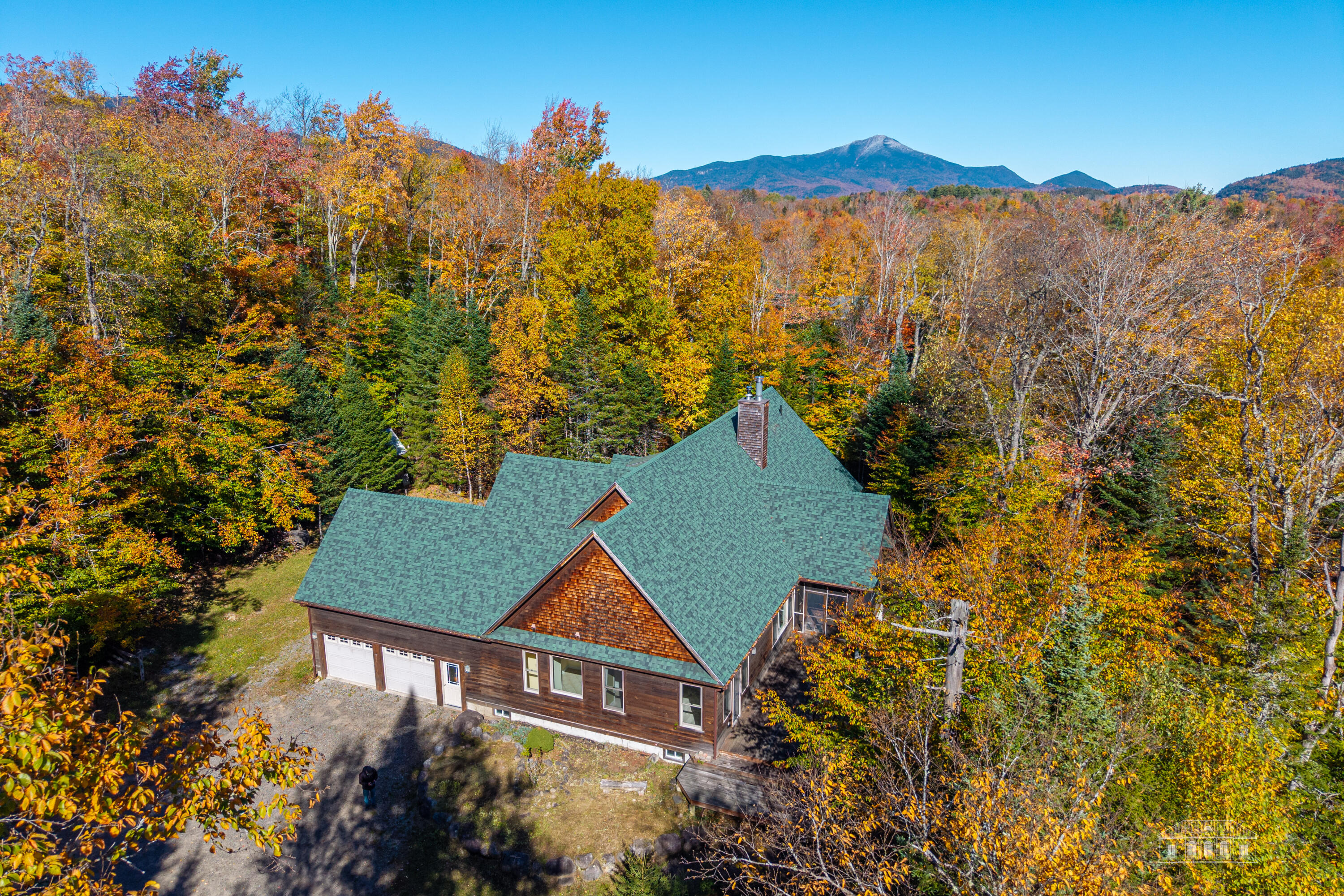 22 Lambs Way Lake Placid NY 12946