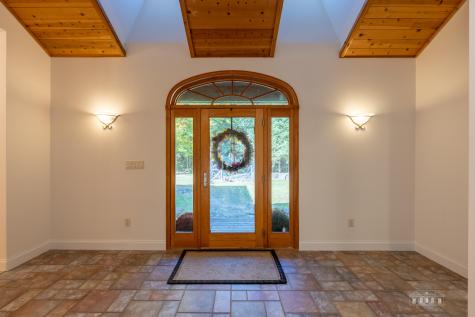 22 Lambs Way Lake Placid NY 12946