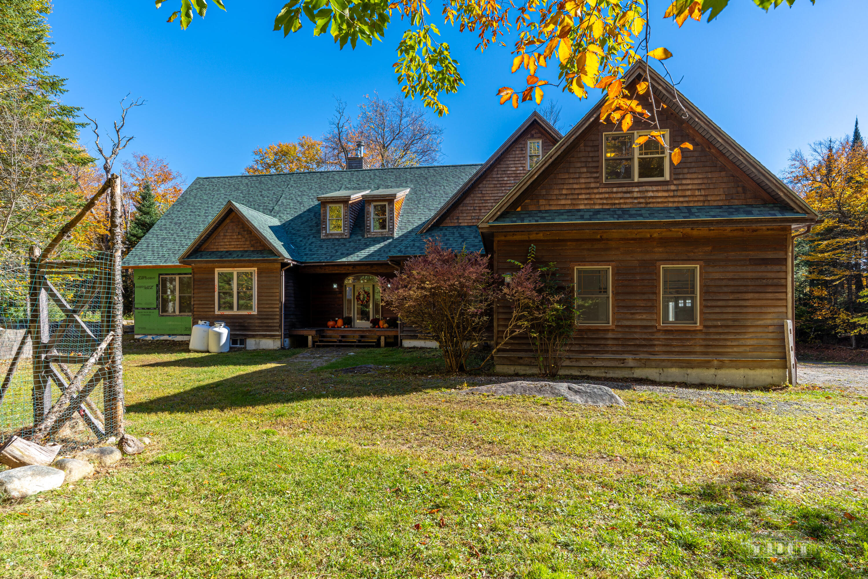 22 Lambs Way Lake Placid NY 12946