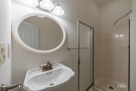 22 Lambs Way Lake Placid NY 12946