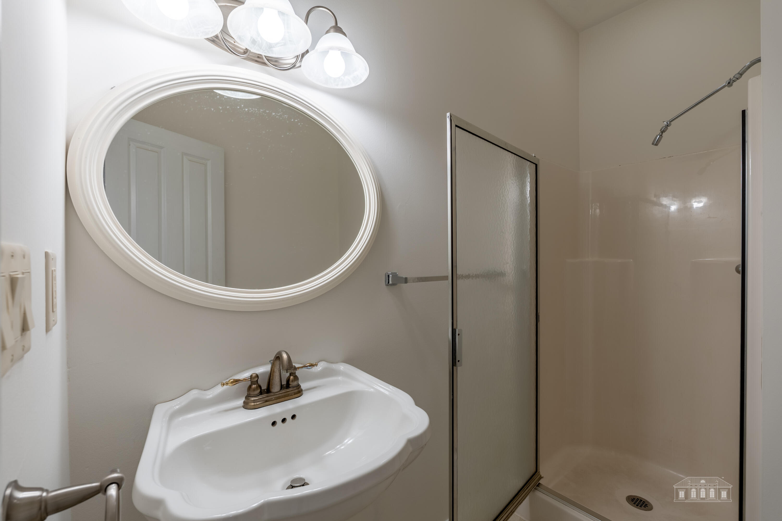 22 Lambs Way Lake Placid NY 12946