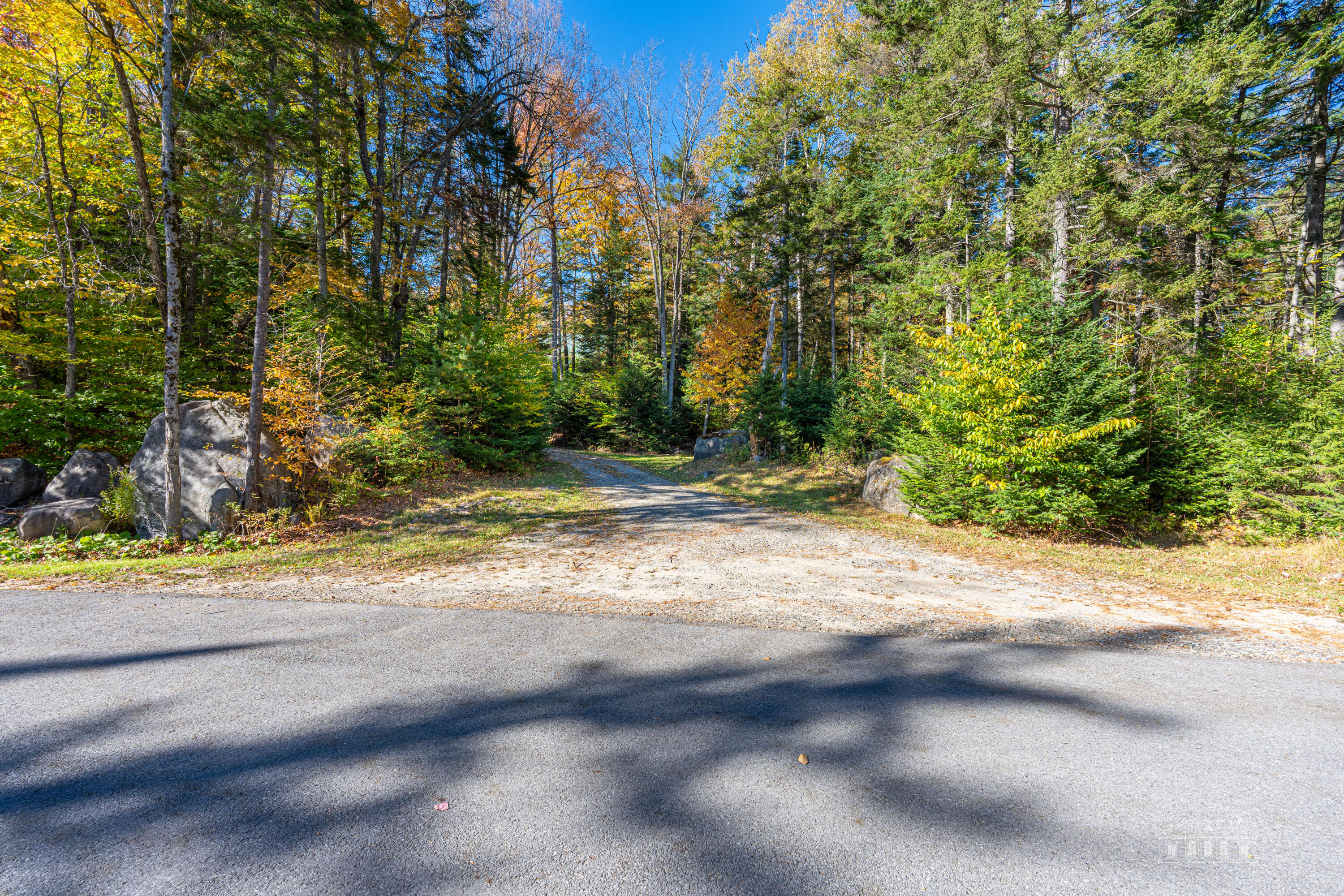 22 Lambs Way Lake Placid NY 12946