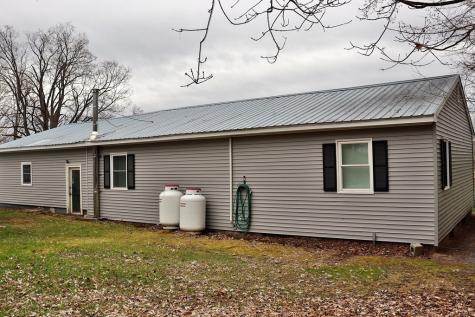 18 Mccutcheon Lane Saranac NY 12981