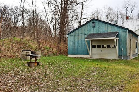 18 Mccutcheon Lane Saranac NY 12981