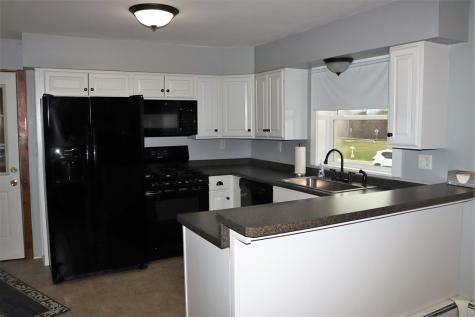 18 Mccutcheon Lane Saranac NY 12981