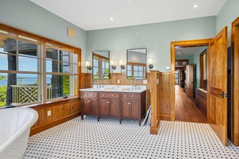 2226 Lakeshore Road Essex NY 12936