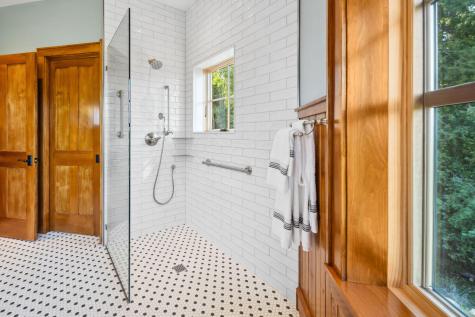 2226 Lakeshore Road Essex NY 12936