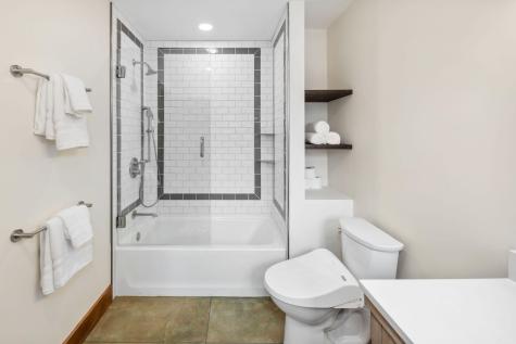 2226 Lakeshore Road Essex NY 12936