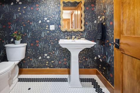 2226 Lakeshore Road Essex NY 12936