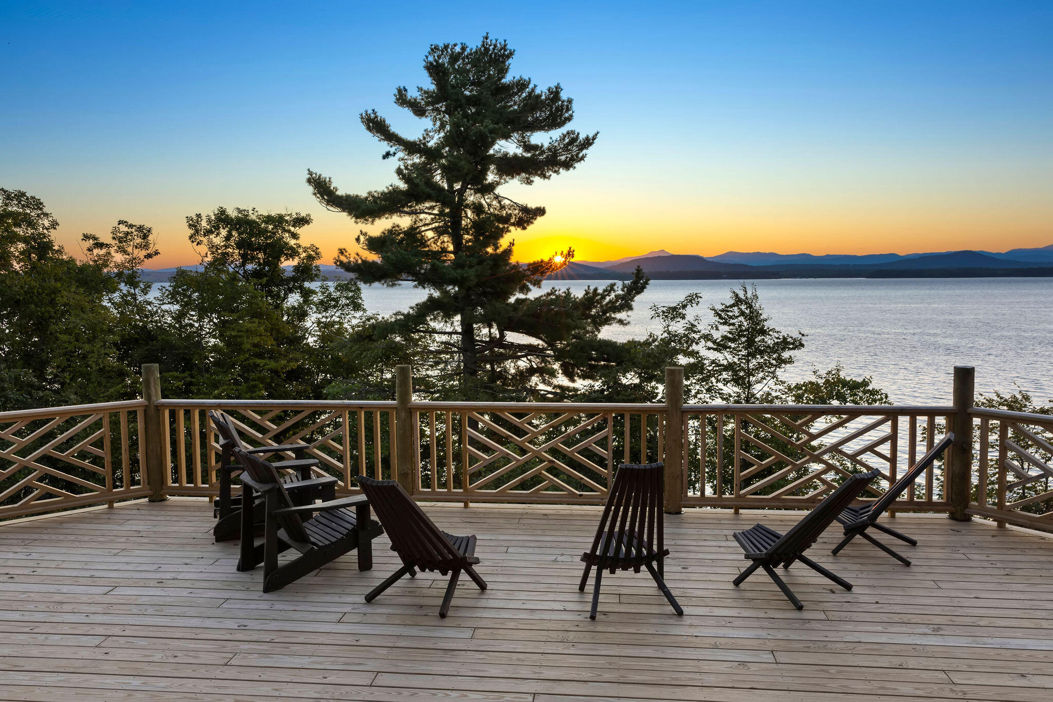 2226 Lakeshore Road Essex NY 12936