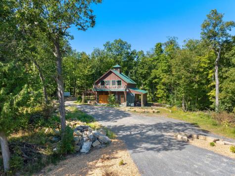 2226 Lakeshore Road Essex NY 12936