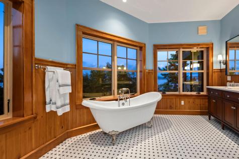 2226 Lakeshore Road Essex NY 12936