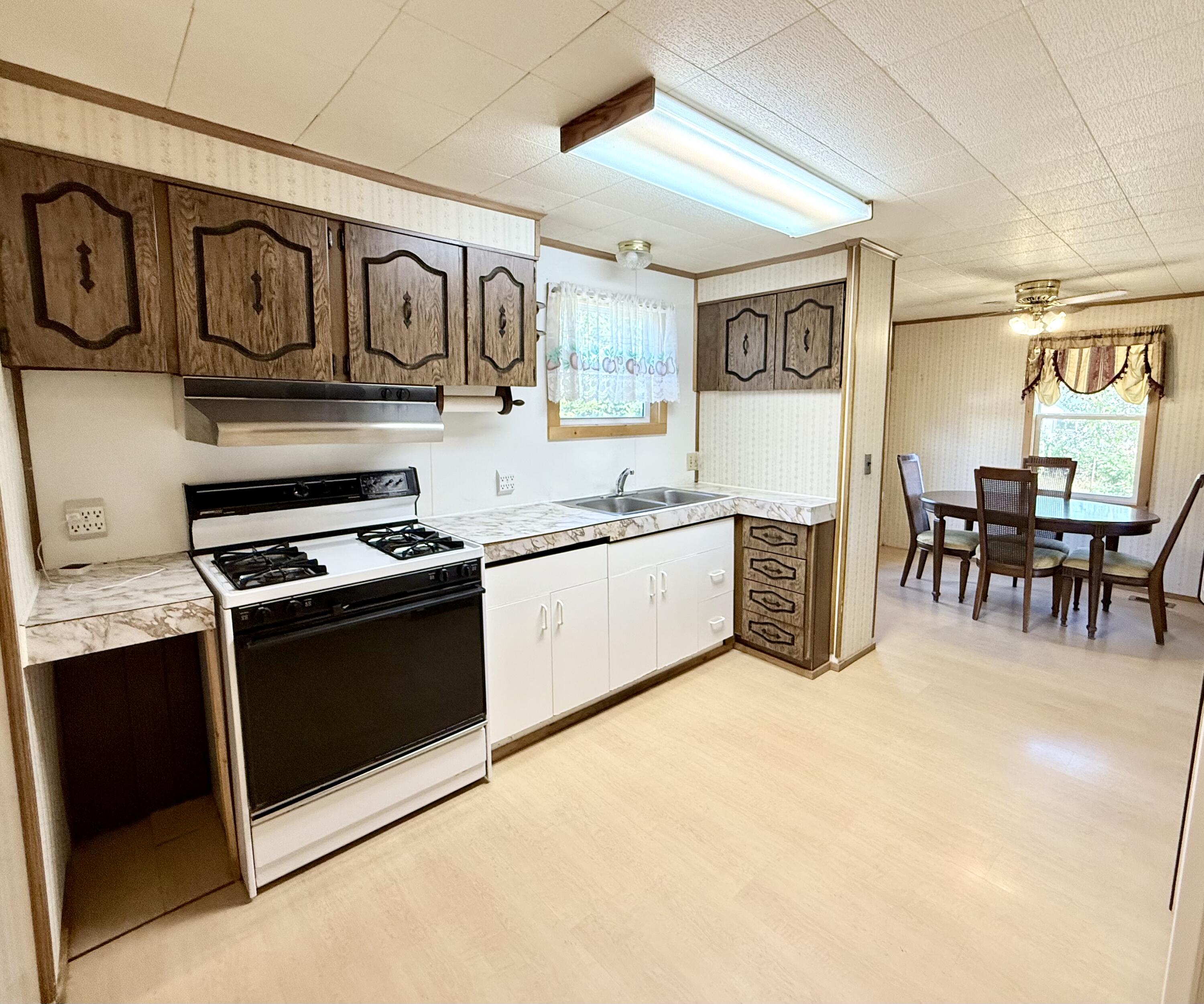 787 Clintonville Road Peru NY 12972