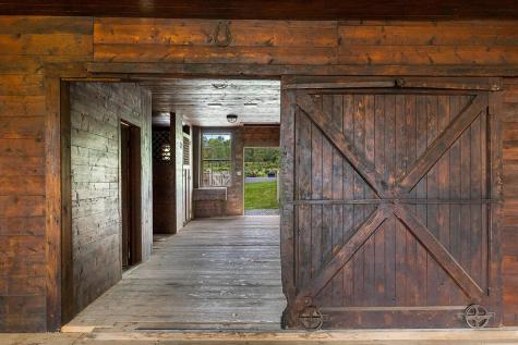 2783 Essex Road Essex NY 12936