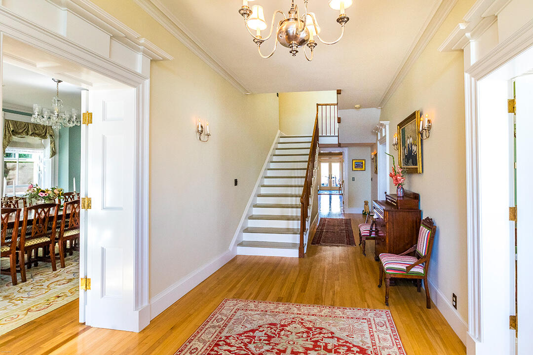 2783 Essex Road Essex NY 12936