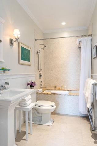 2783 Essex Road Essex NY 12936