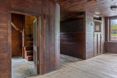 2783 Essex Road Essex NY 12936