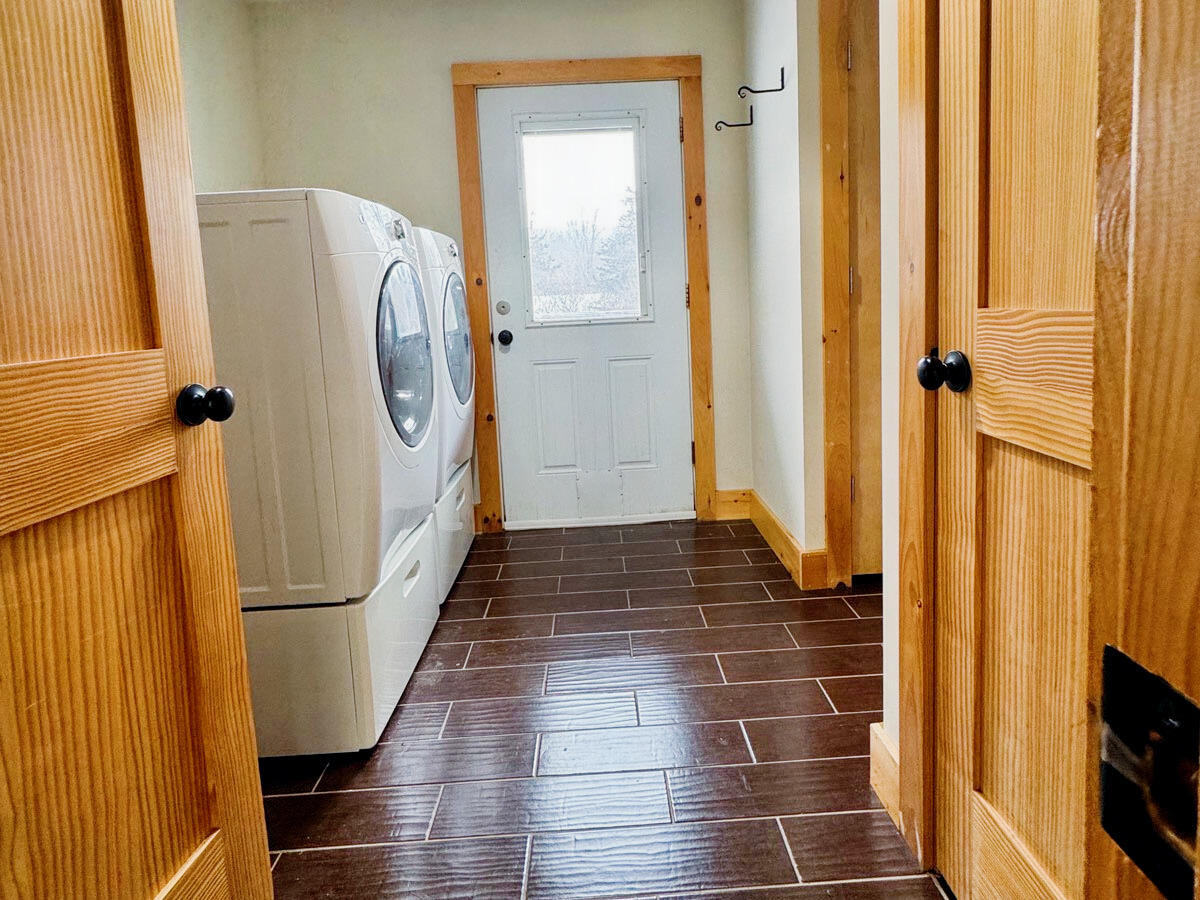 61 Blockhouse Road Essex NY 12936