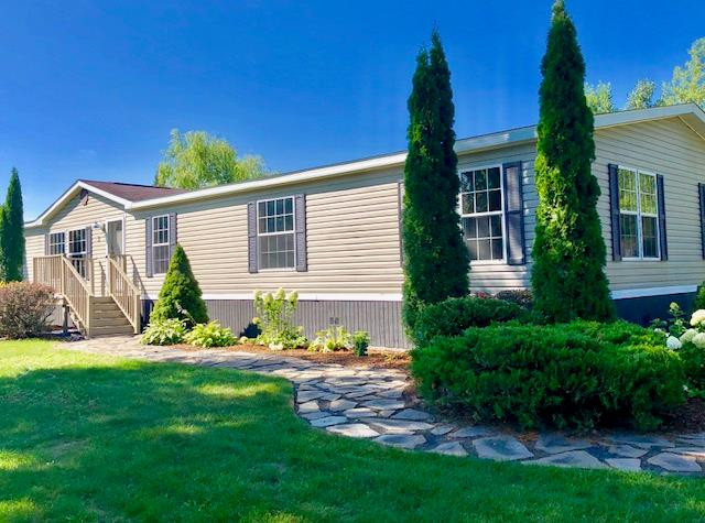3 Hanson Way Morrisonville NY 12962