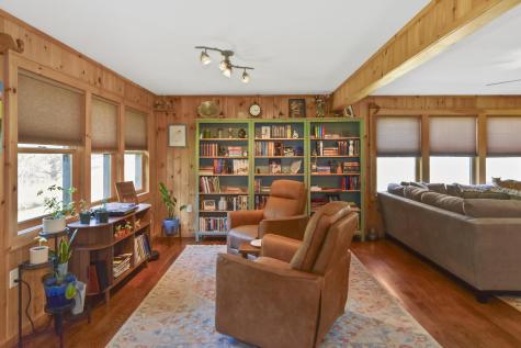 10807 Nys Route 9n Keene NY 12942
