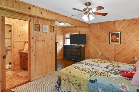 10807 Nys Route 9n Keene NY 12942