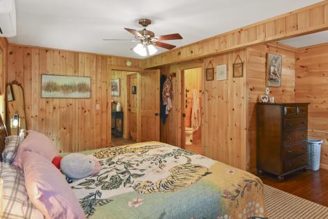 10807 Nys Route 9n Keene NY 12942