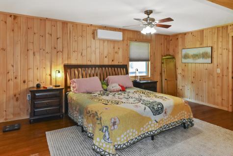 10807 Nys Route 9n Keene NY 12942