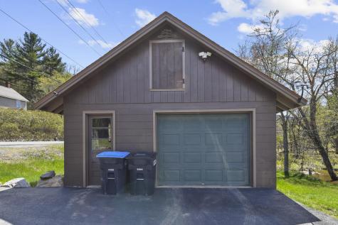 10807 Nys Route 9n Keene NY 12942