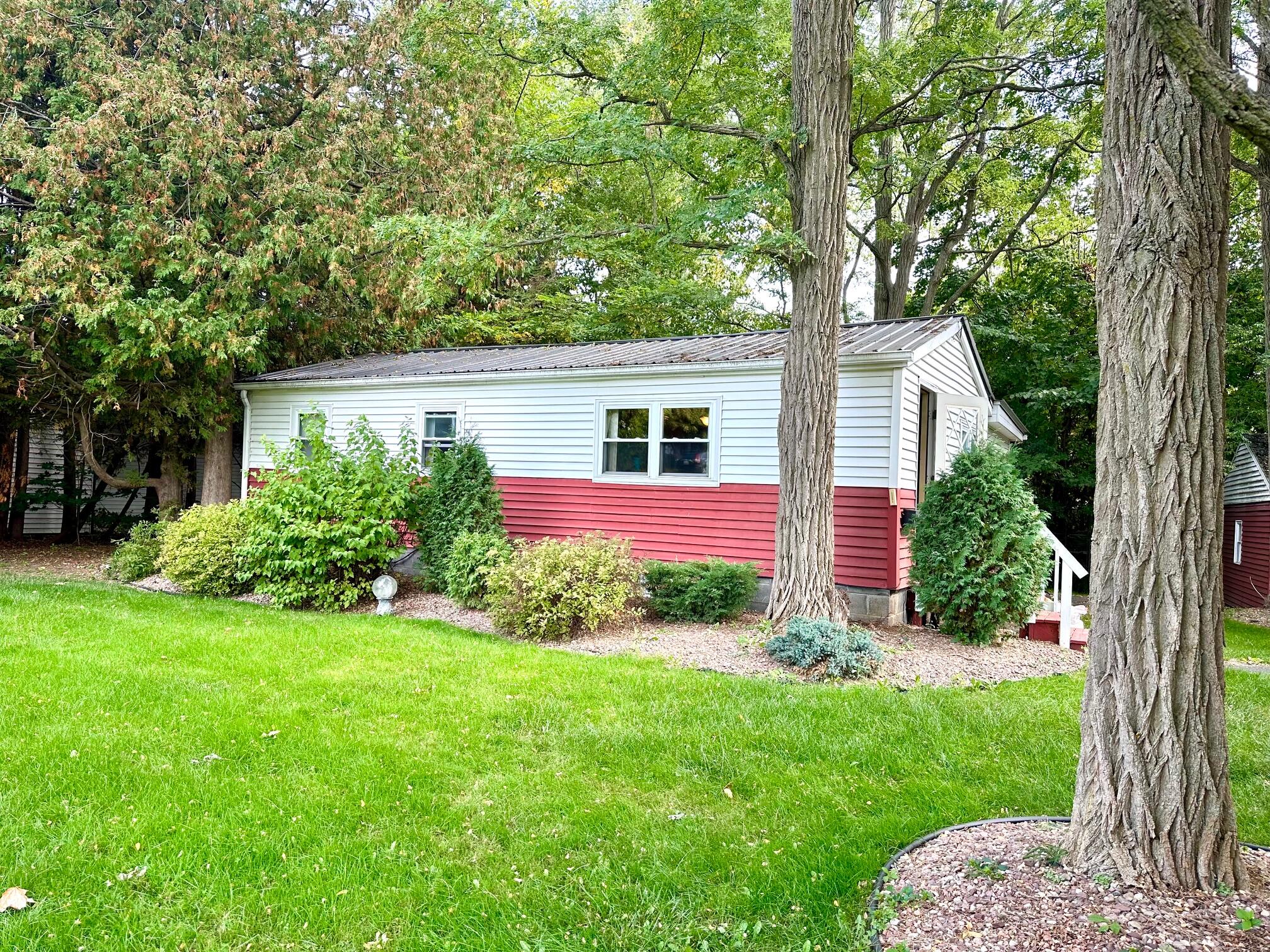 41 Daytona Boulevard Plattsburgh NY 12901