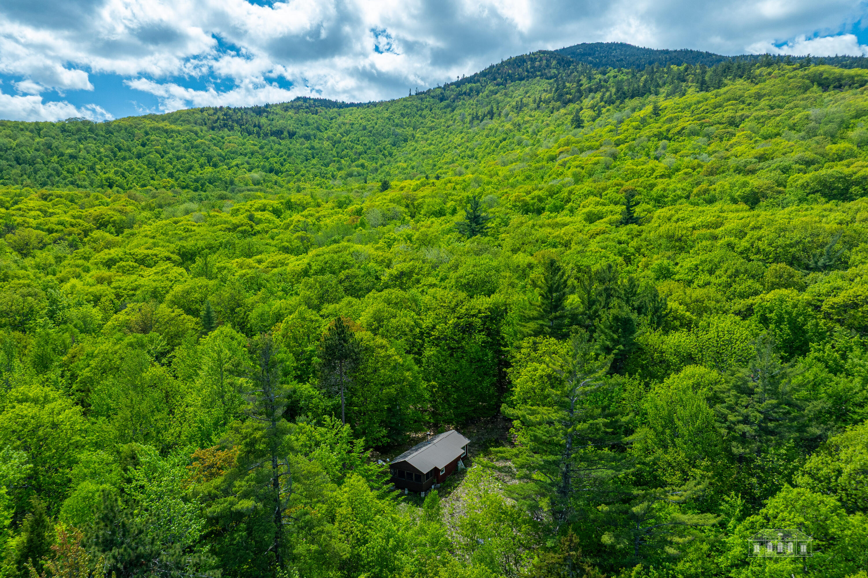 429 Bartlett Road Keene NY 12942