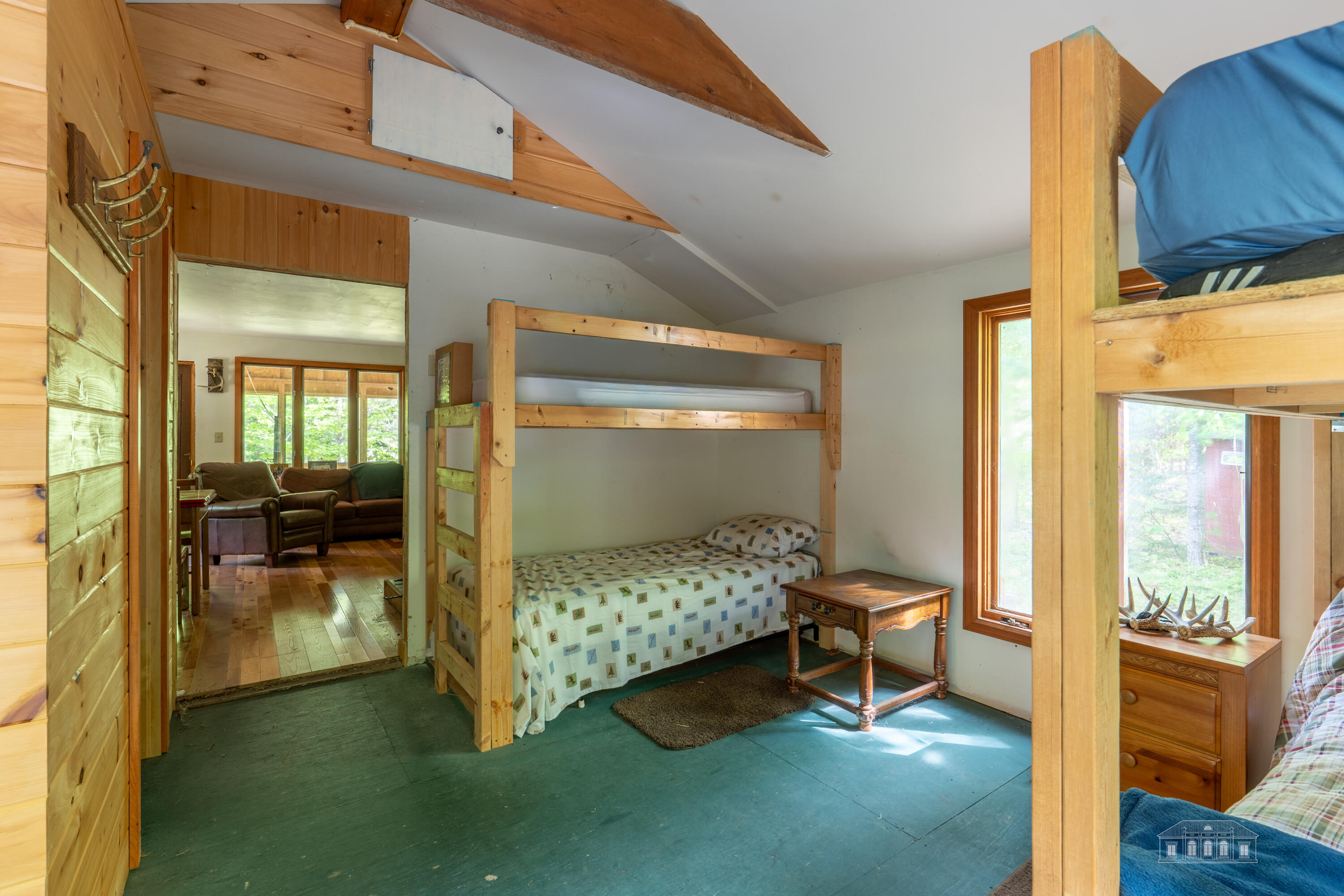 429 Bartlett Road Keene NY 12942