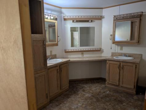 11 Jackson Street Port Henry NY 12974