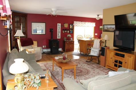 8 Cobblestone Drive Morrisonville NY 12962