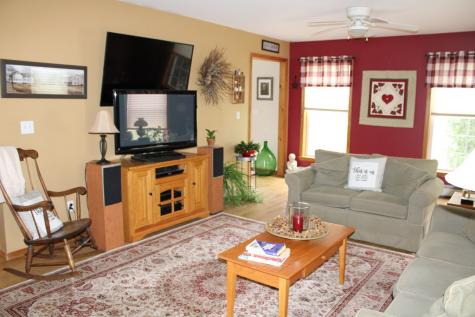 8 Cobblestone Drive Morrisonville NY 12962