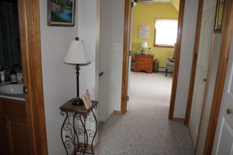 8 Cobblestone Drive Morrisonville NY 12962