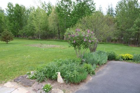 8 Cobblestone Drive Morrisonville NY 12962