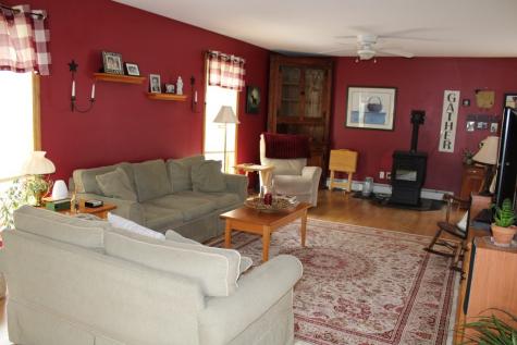 8 Cobblestone Drive Morrisonville NY 12962