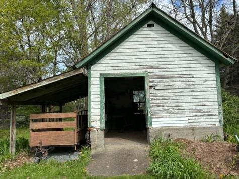 96 Davern Road Peru NY 12972