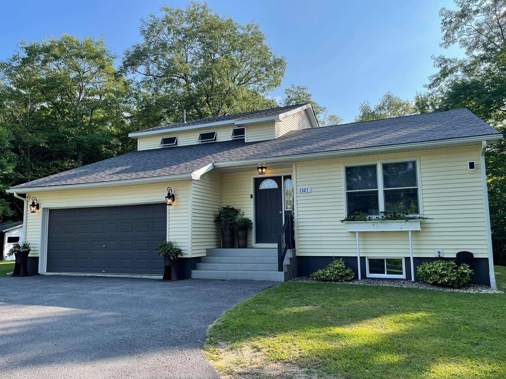 1321 Rand Hill Road Morrisonville NY 12962