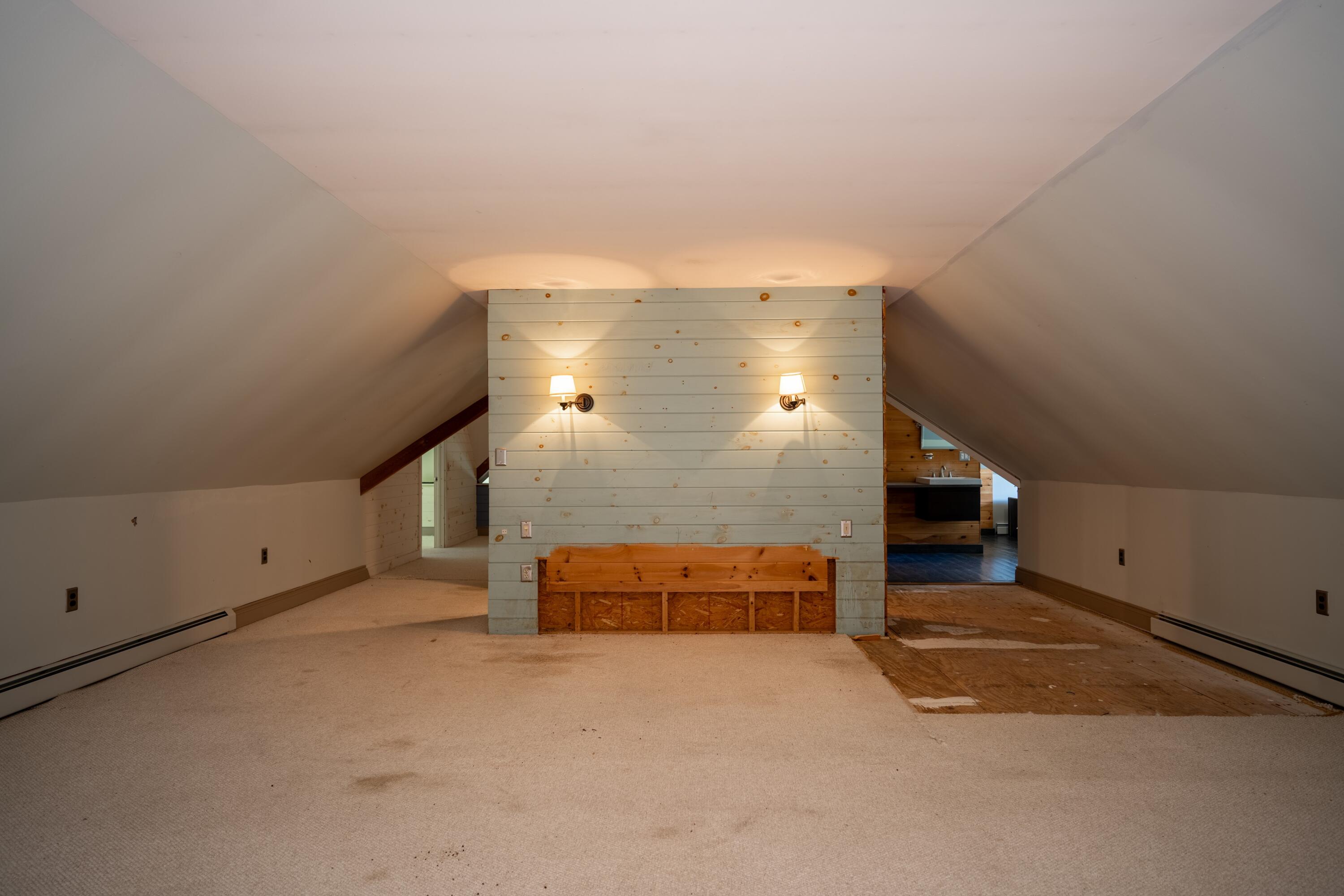 53 Blockhouse Road Essex NY 12936