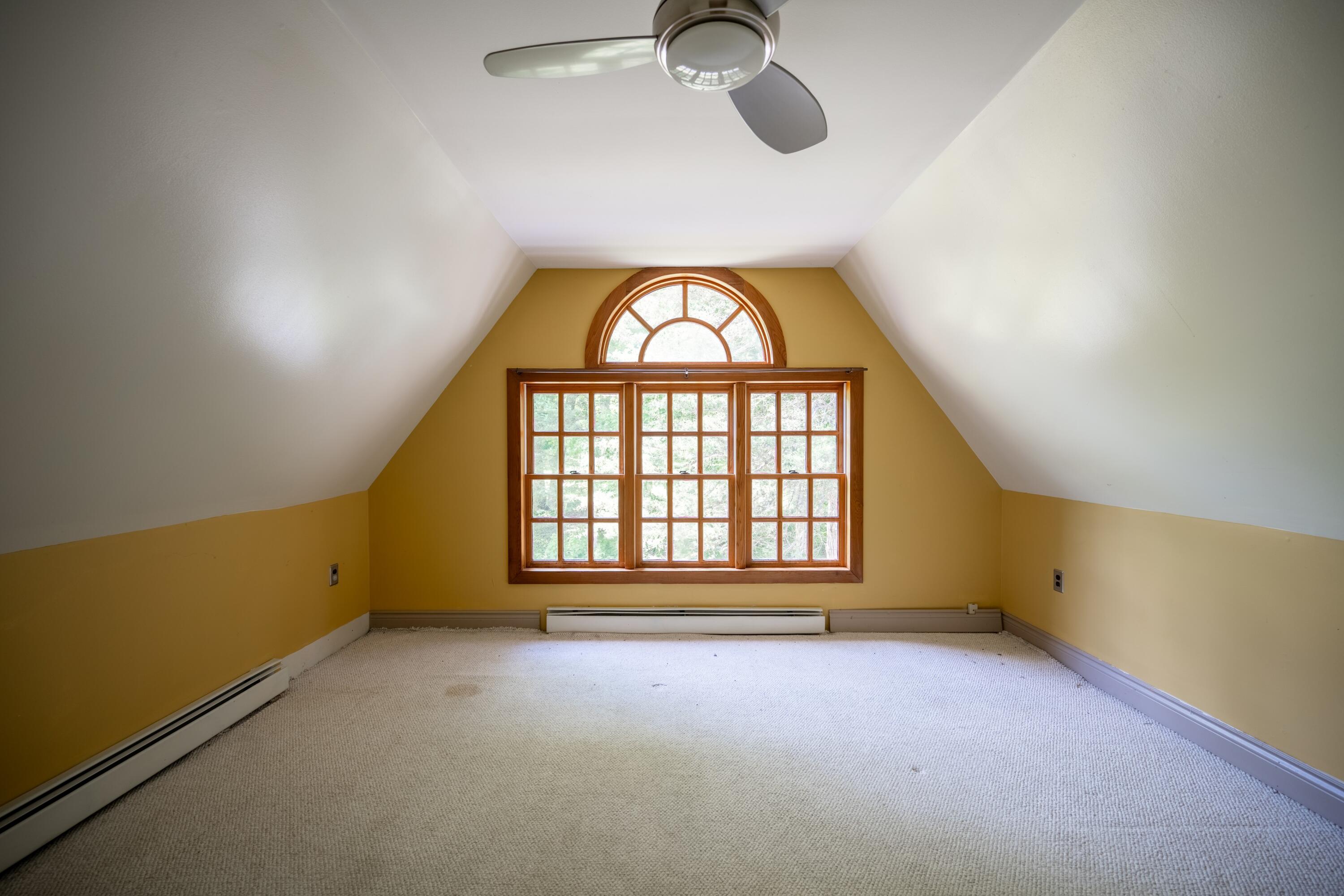 53 Blockhouse Road Essex NY 12936