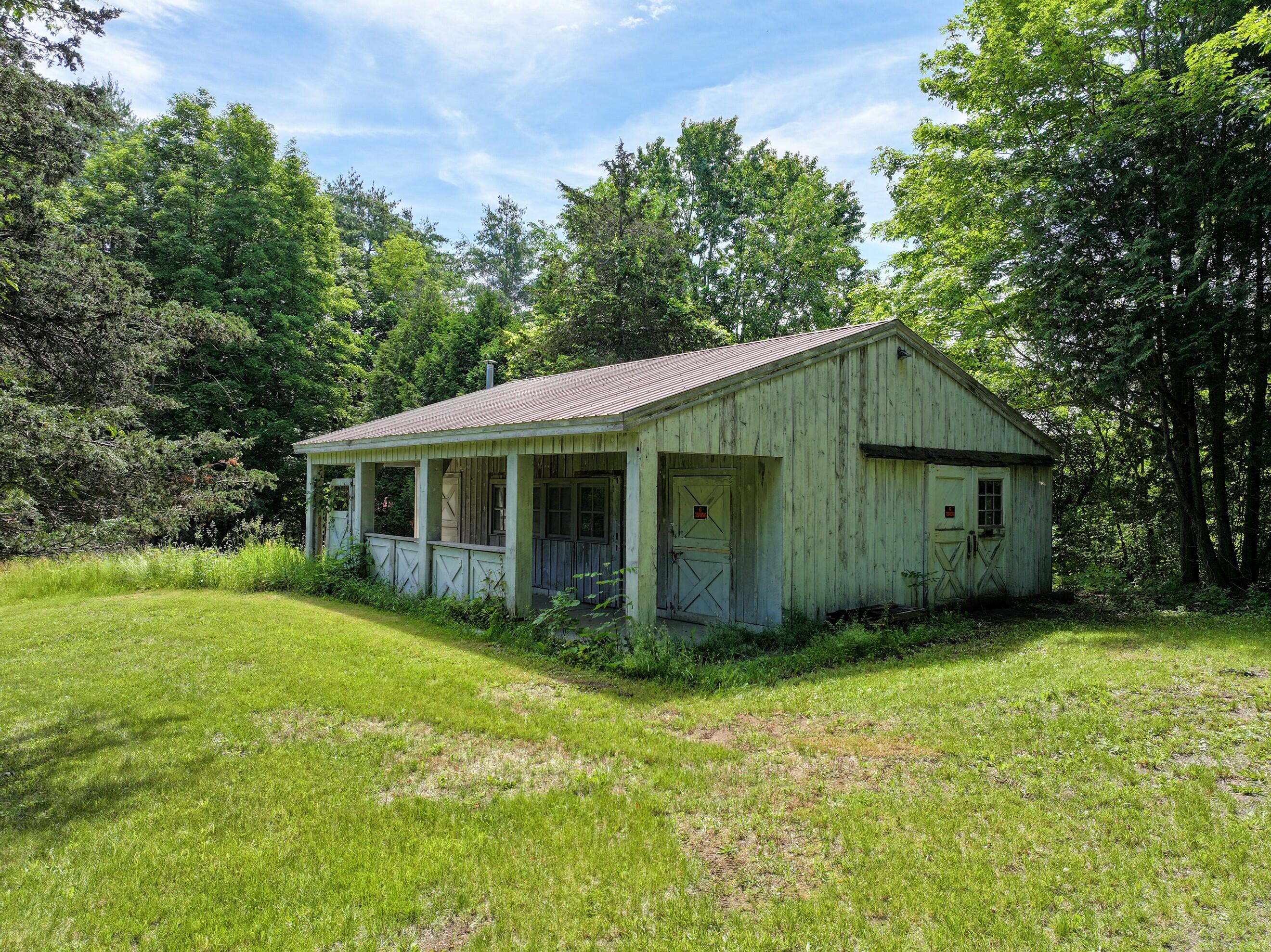 53 Blockhouse Road Essex NY 12936