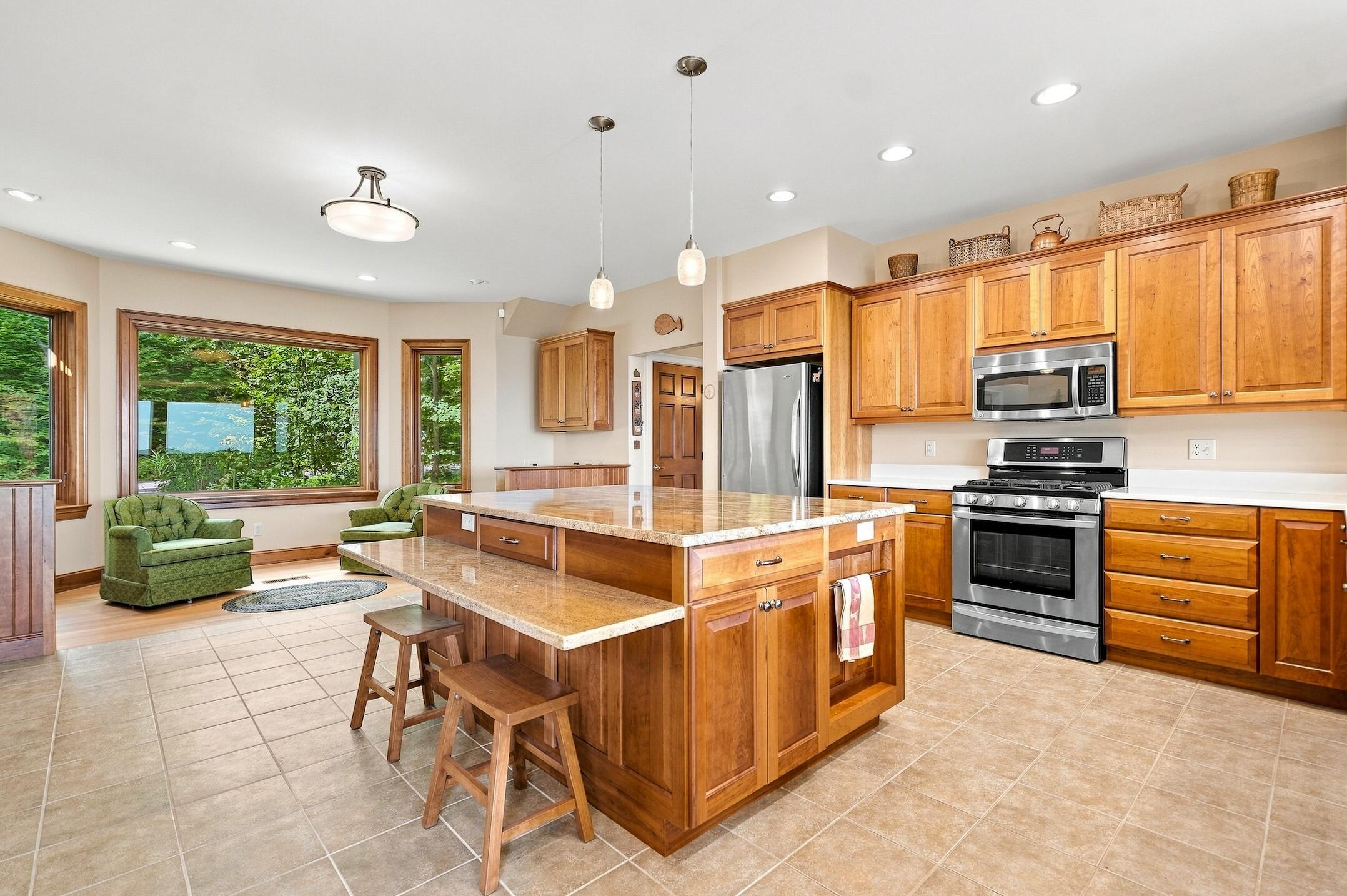 328 Hurricane Mountain Lane Elizabethtown NY 12932
