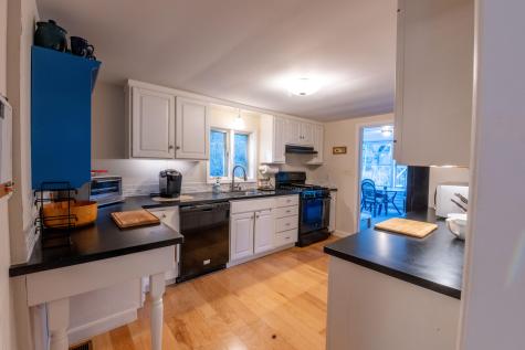 10 Molly Nye Road Keene NY 12942