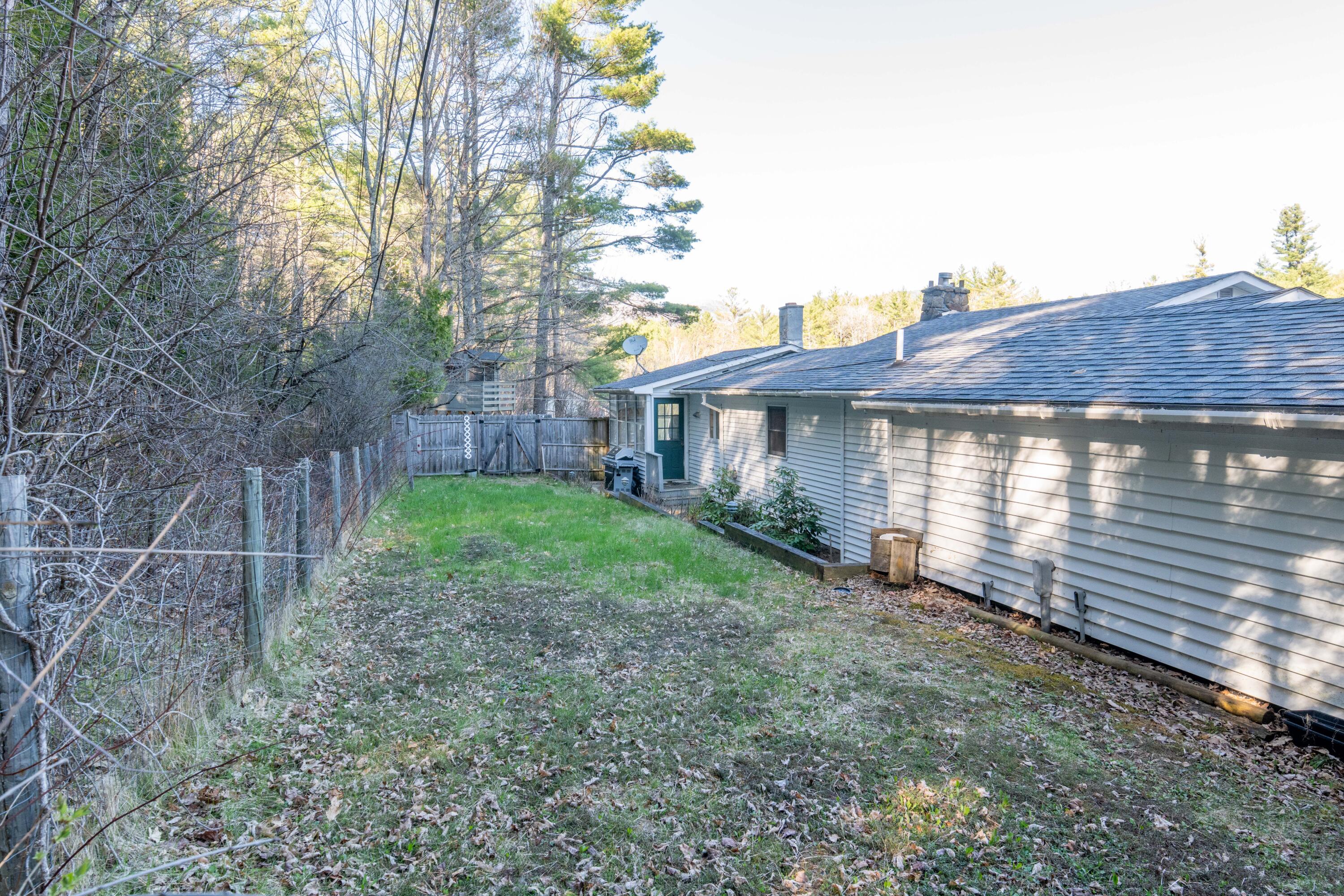 10 Molly Nye Road Keene NY 12942